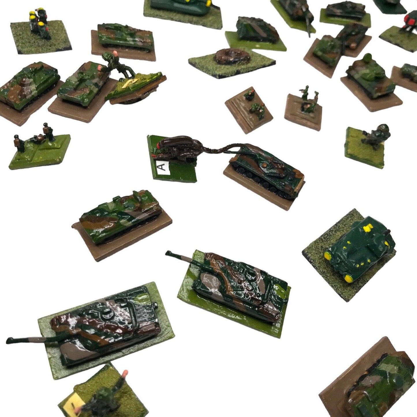 Massive Bundle of Tabletop War & Sci-Fi Gaming Models - Tanks Soldiers Alien